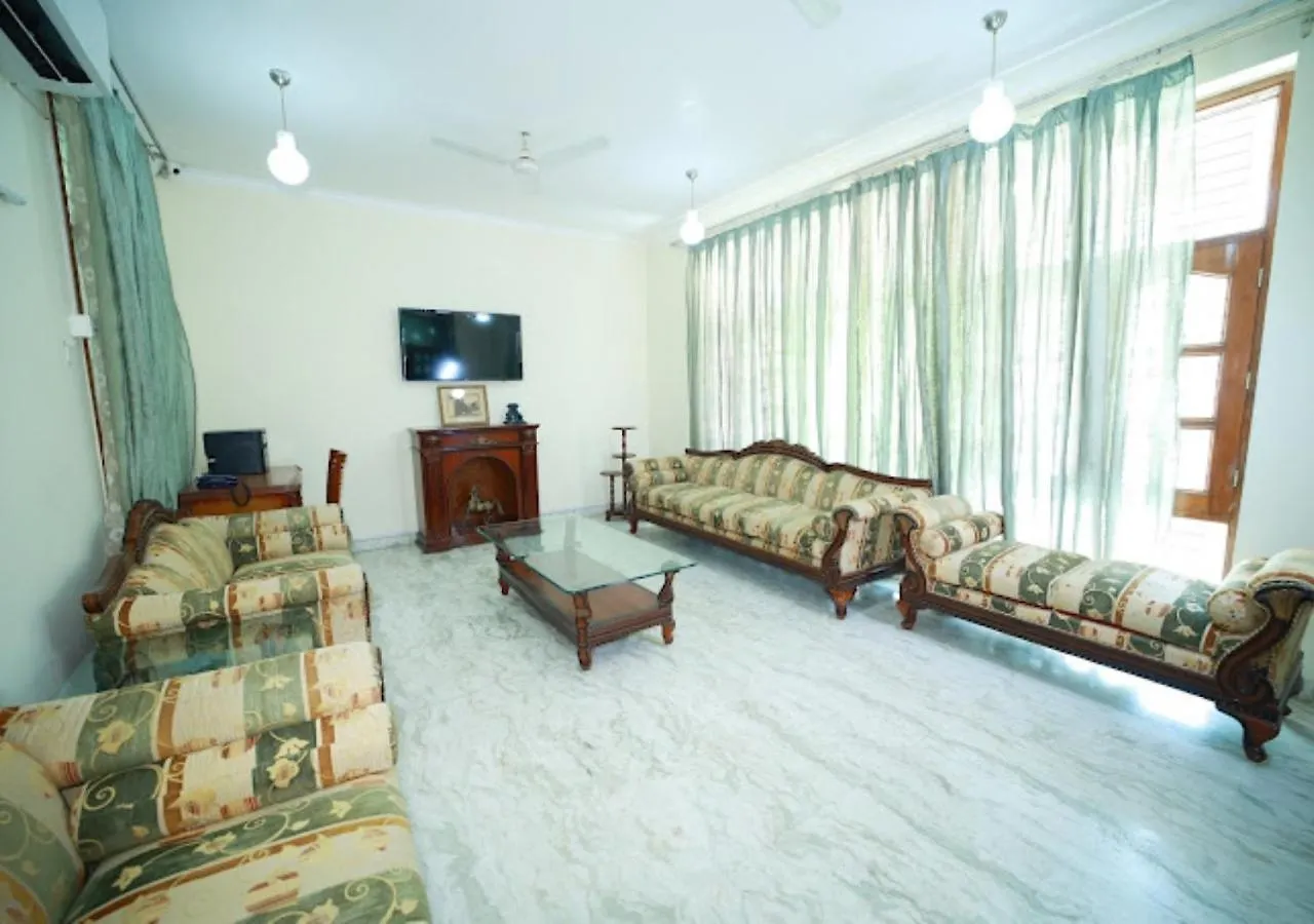 Hotell Ritz Mansion Varanasi