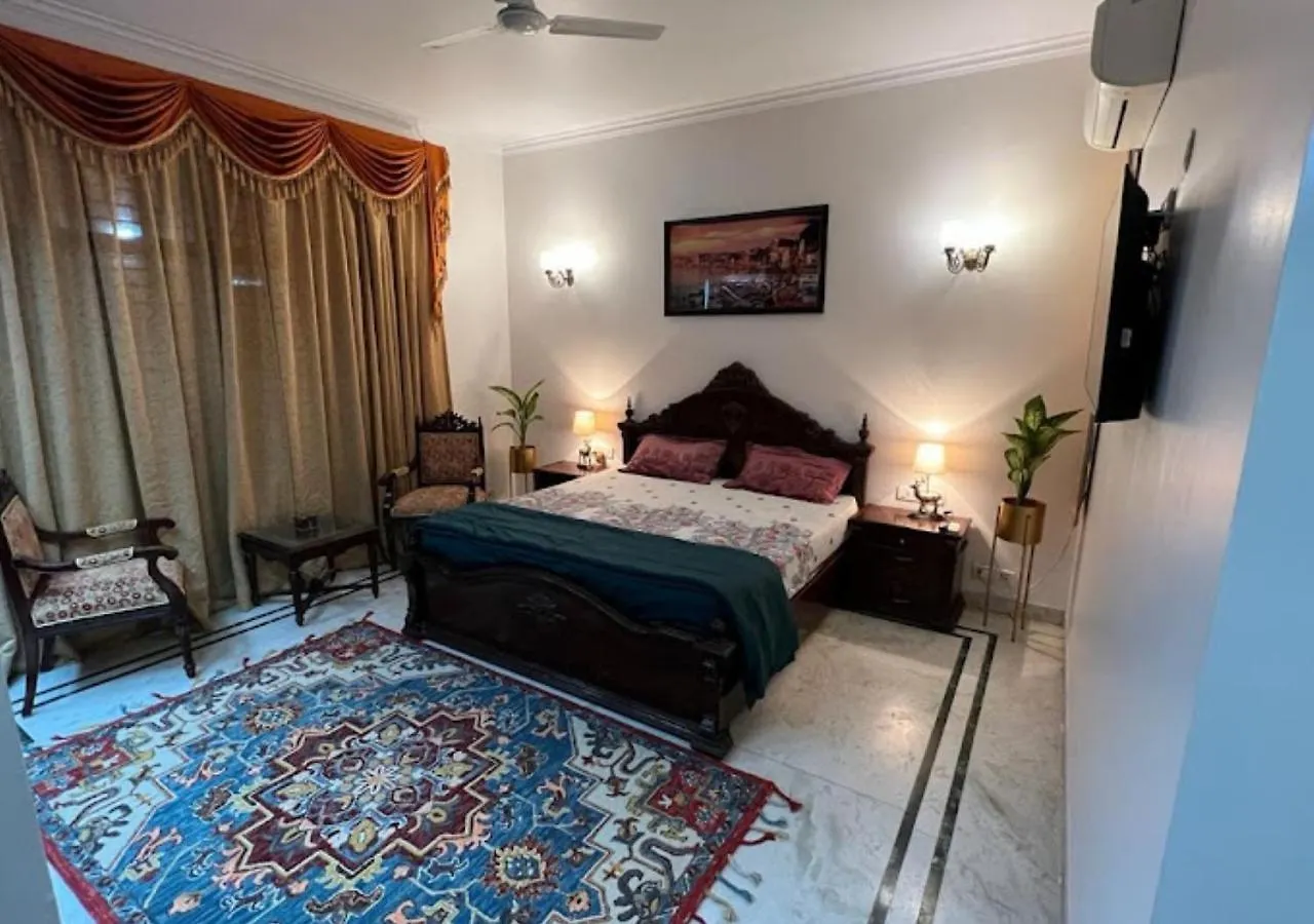 Ritz Mansion Varanasi Hotell